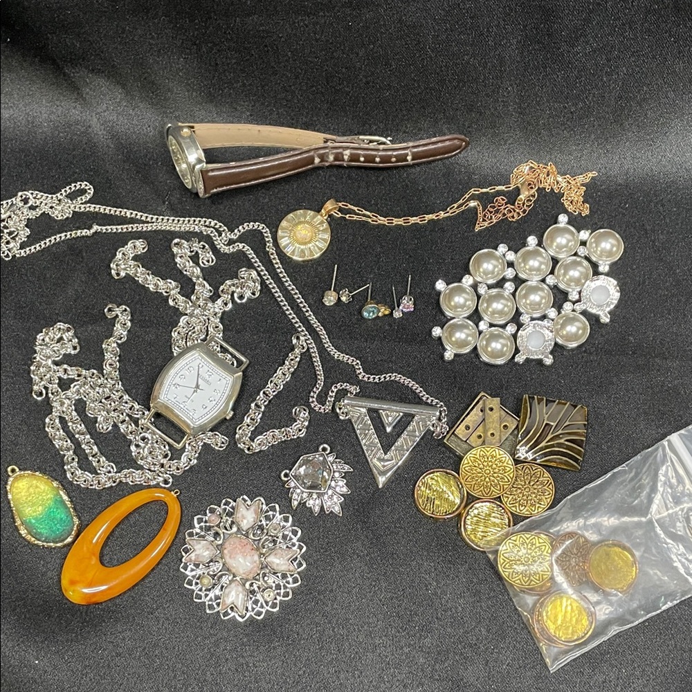 11 piece “please fix me up or make me” jewelry collection